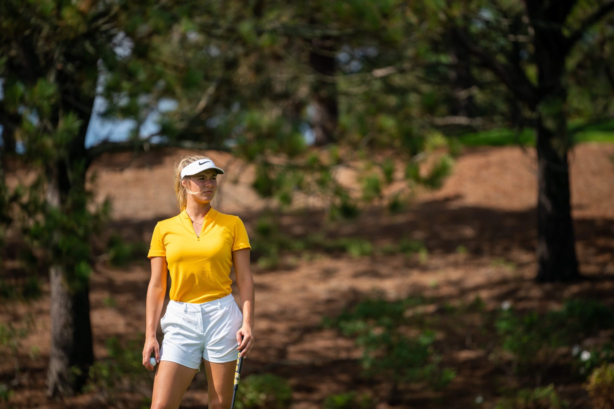 Emma Carpenter golf image